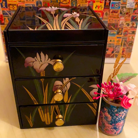 Japanese drawer/organizer